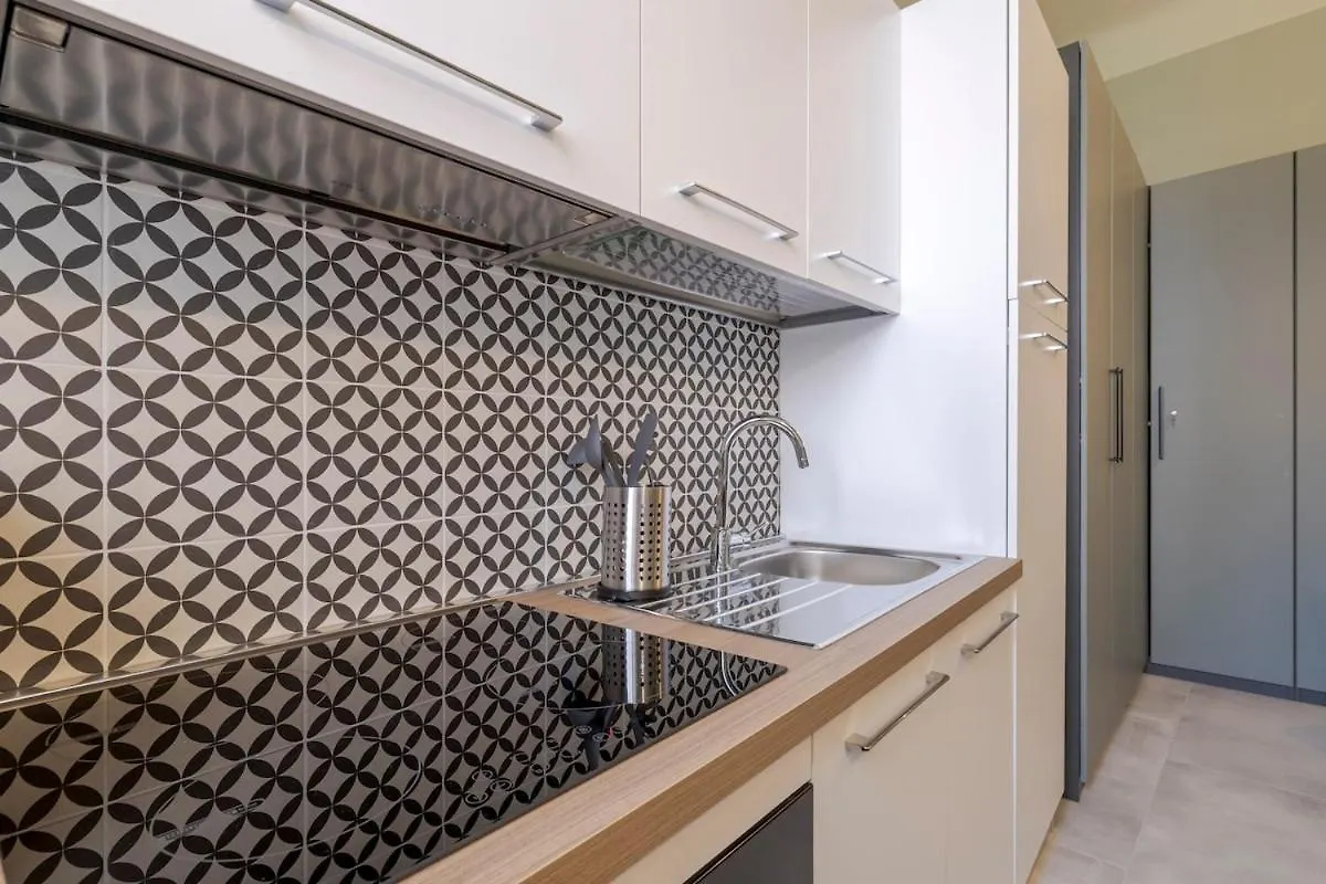 Petit Maison Milan Duomo 15Min Metro & Wi-Fi Сесто-Сан-Джованни 0*,