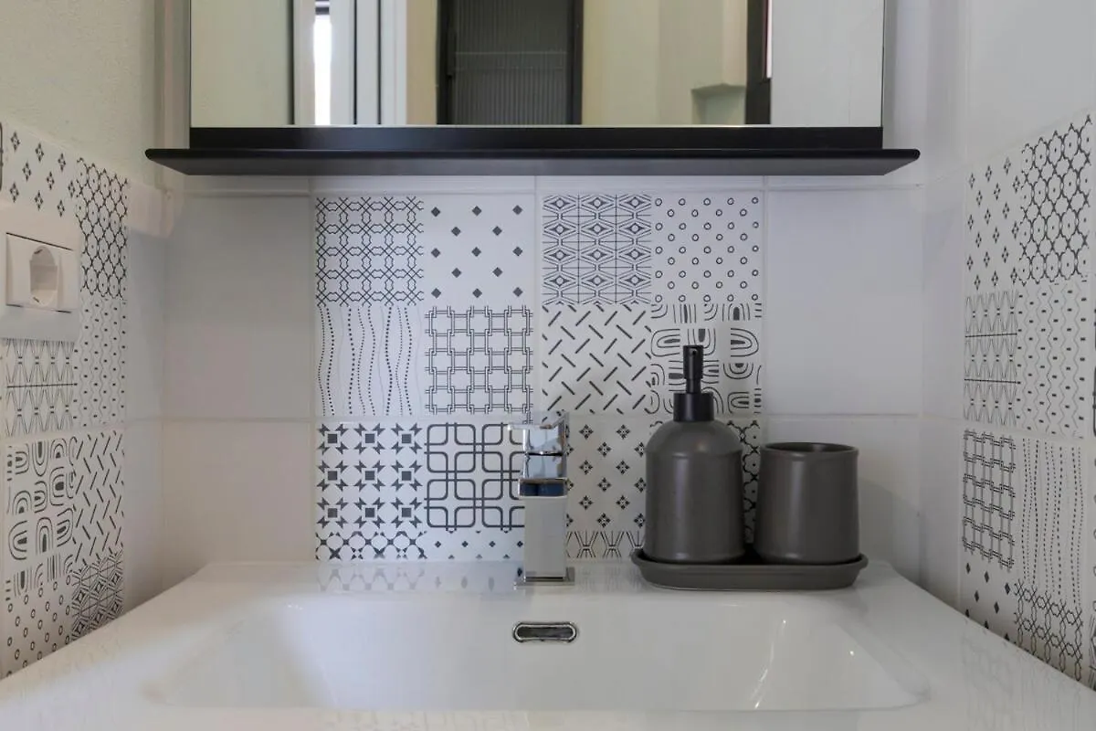 Апартаменты Petit Maison Milan Duomo 15Min Metro & Wi-Fi Сесто-Сан-Джованни